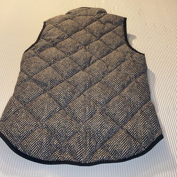 J.Crew Quilted Herringbone Down Blend vest Ladies XS - Picture 7 of 7